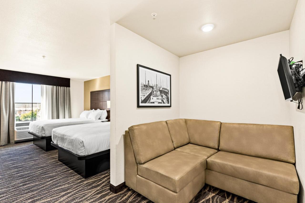 Cobblestone & - Hotel 3*